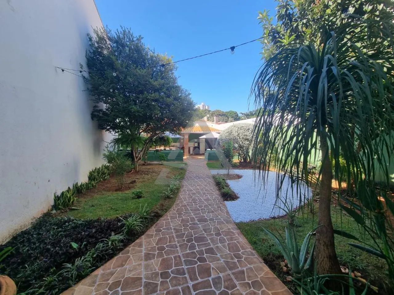 Casa à venda e para alugar em Campinas, Jardim Chapadão, com 8 quartos, com 180 m²