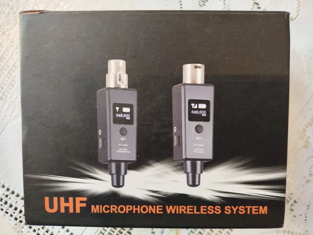 UHF MICROPHONE WIRELESS SYSTEM