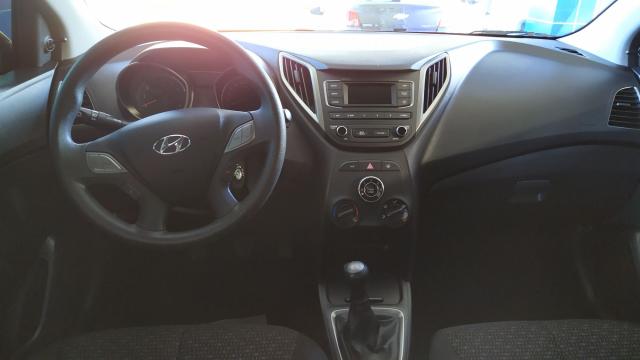 HYUNDAI Hb20 1.0 Unique - Foto 6