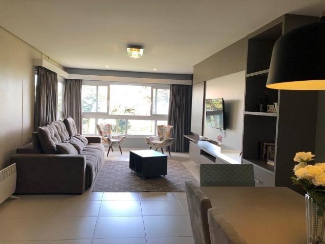No centro de Gramado/RS, Apartamento de Frente para o Vale