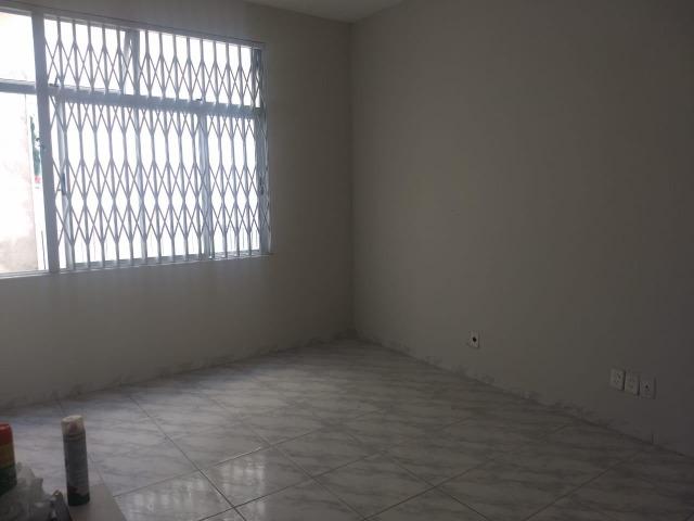 Dois quartos na Barra - Excelente localização - Foto 8