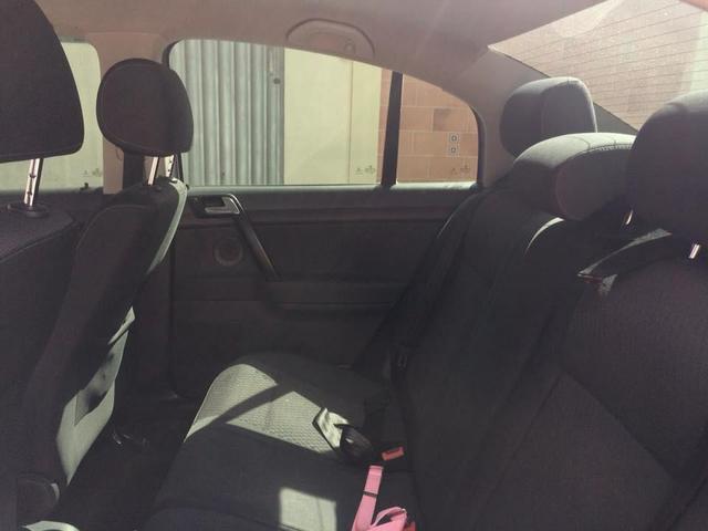 VENDO POLO SEDAN- Automático - Foto 7