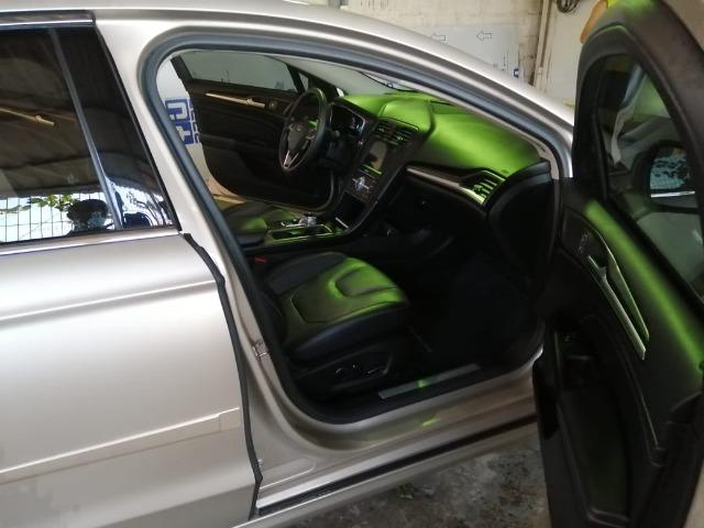 Ford Fusion 2.0 Hybrid Titanium - Foto 17