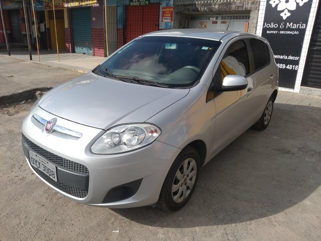 Palio attractive. 1.0 2015 completo super conservado