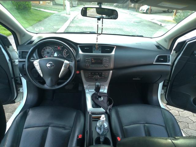 Nissan sentra 2.0 sv - Foto 3