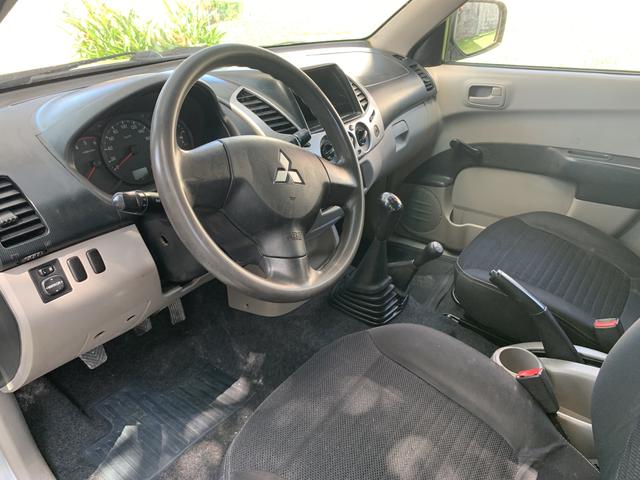 L200 Triton GL 2016/17 muito nova - Foto 4