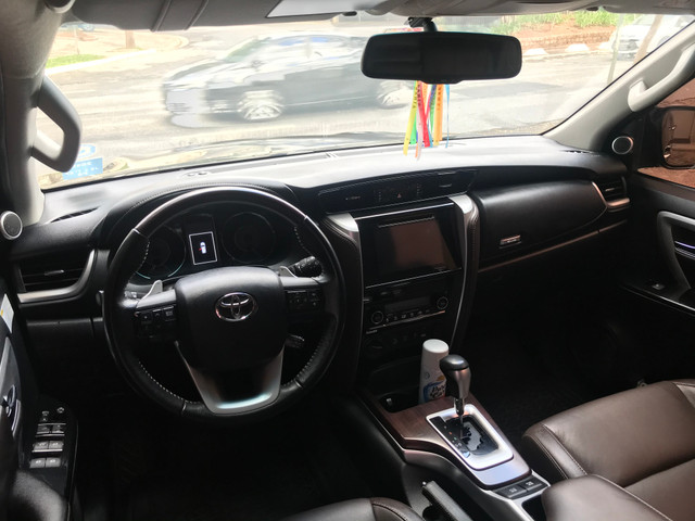 Hilux SW4 SRX 7 Lugares Top Diesel 17/17. Não aceito imoveis - Foto 6