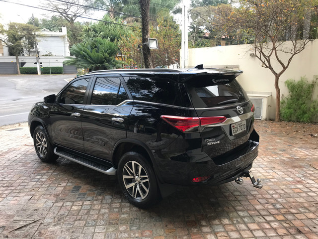 Hilux SW4 SRX 7 Lugares Top Diesel 17/17. Não aceito imoveis - Foto 3