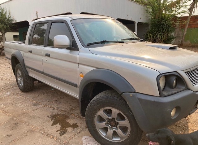 L200 OUTDOOR GLS 2012