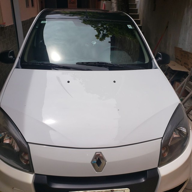 VENDO RENAULT SANDERO1,6 8V