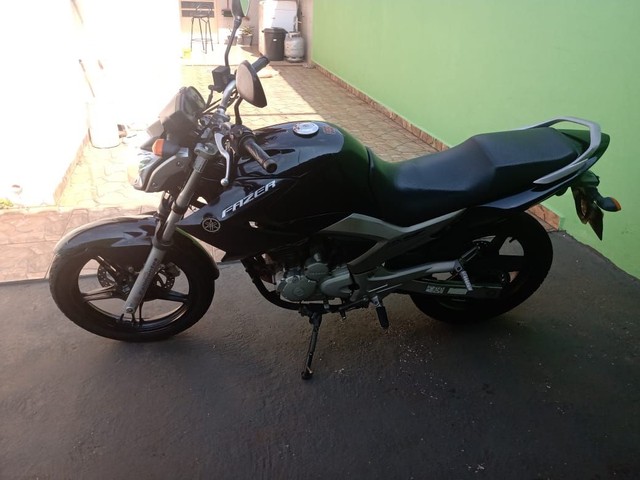 YAMAHA FAZER 250 PRETA  2013 