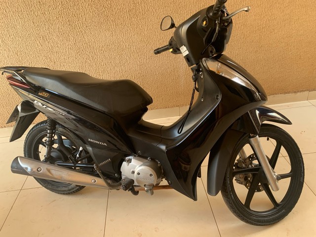 VENDO MOTO BIZ 2011