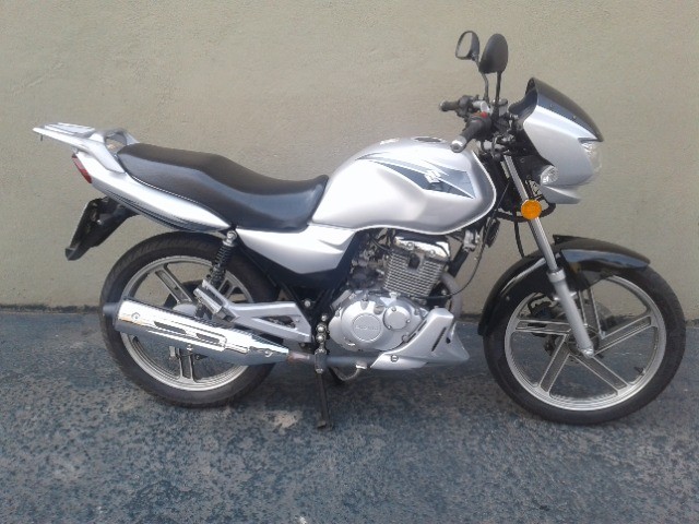 SUZUKI GSR 125 S 2016