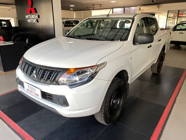 MITSUBISHI L200 TRITON GL 2.4L 4X2 CABINE DUPLA 2.4 16V FLEX