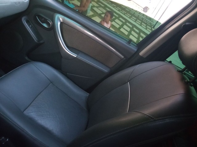 DUSTER COMPLETA 2° DONO