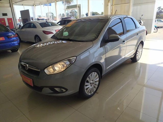 FIAT GRAND SIENA 1.6 MPI ESSENCE 16V FLEX 4P MANUAL