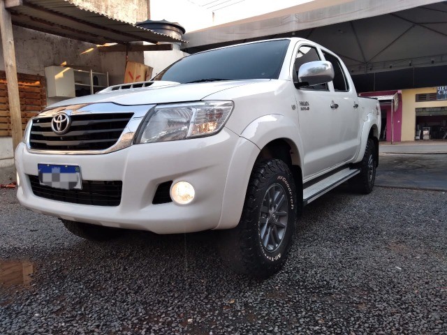 HILUX CD 4X4 DIESEL COMPLETA ANO 2015/2015 MANUAL