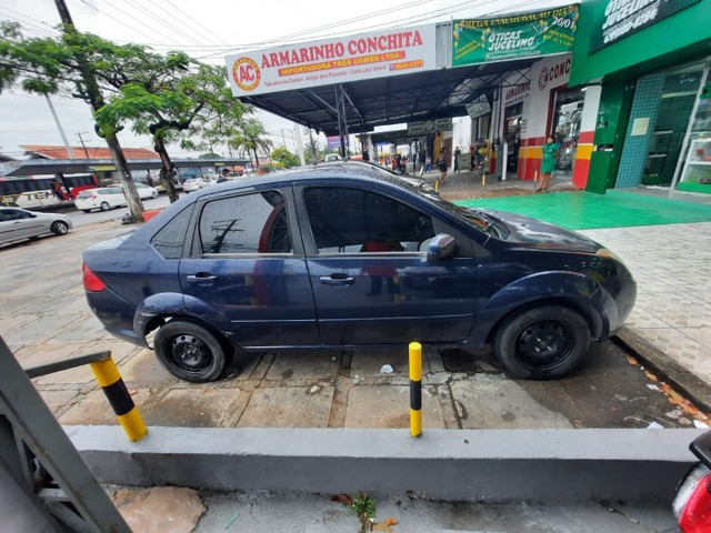 FIESTA SEDAN 1.6