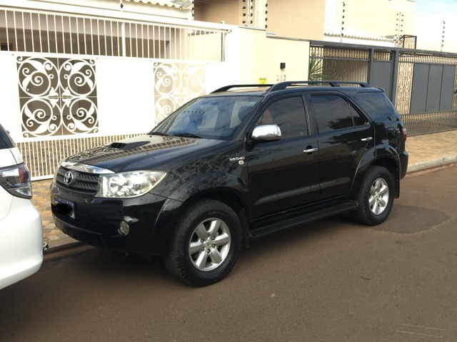 SW4 4X4 DIESEL AUTOMÁTICA 7 LUGARES IMPECÁVEL
