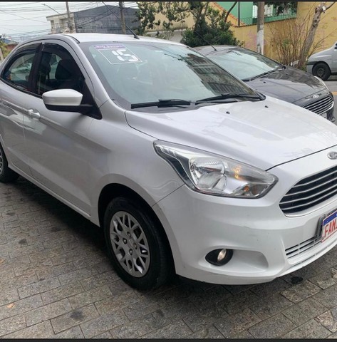 FORD KA SEDAN 1.5 COMPLETO