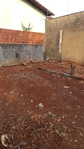 Vendo terreno na Av. Noroeste (Orla Morena) área central