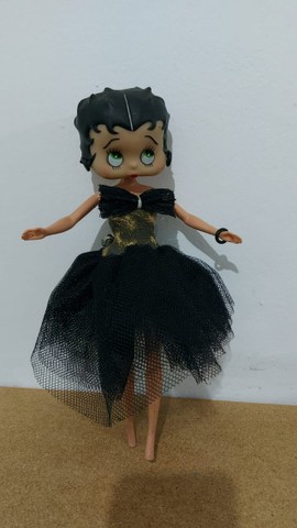 Boneca Betty Boop - item para colecionador - Foto 6