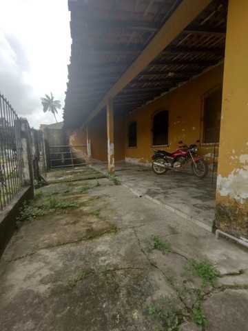 Barato, Júlia Seffer, Casa com 3/4 sendo 1 suíte mais 2 Kitnets atrás, 525 m² de terreno - Foto 19