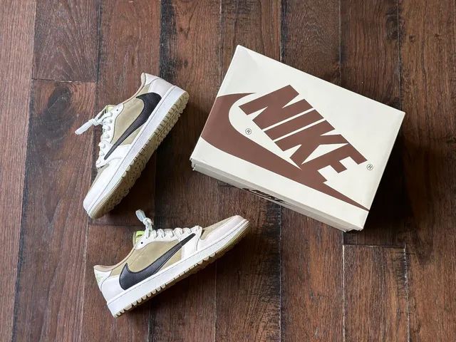 Jordan 1 Golf x<br>Travis Scott "Neutral Olive"