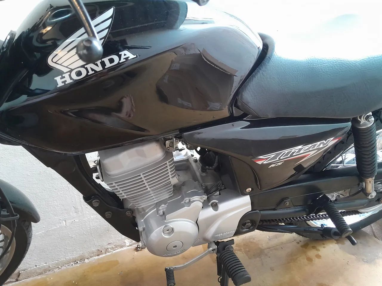 Vendo moto titan 150ks IPVA pago 2024,tudo 0k só transferir.  - Foto 5