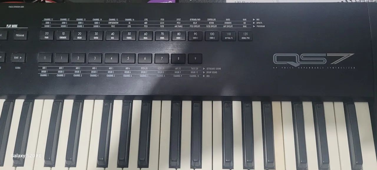 Teclado sintetizador Alesis QS7  - Foto 3