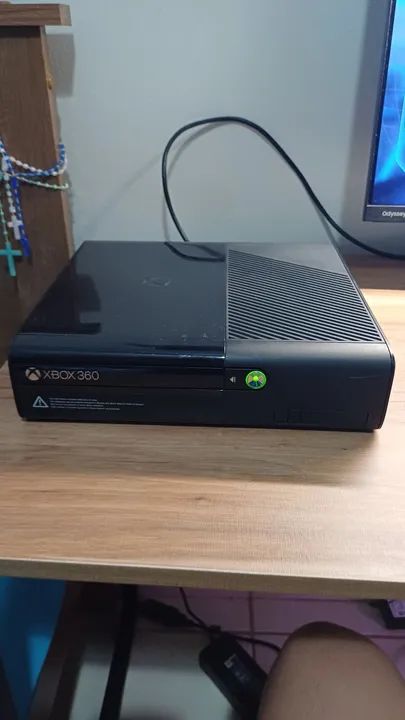 Xbox 360 Super Slim 500gb com jogos - Foto 4