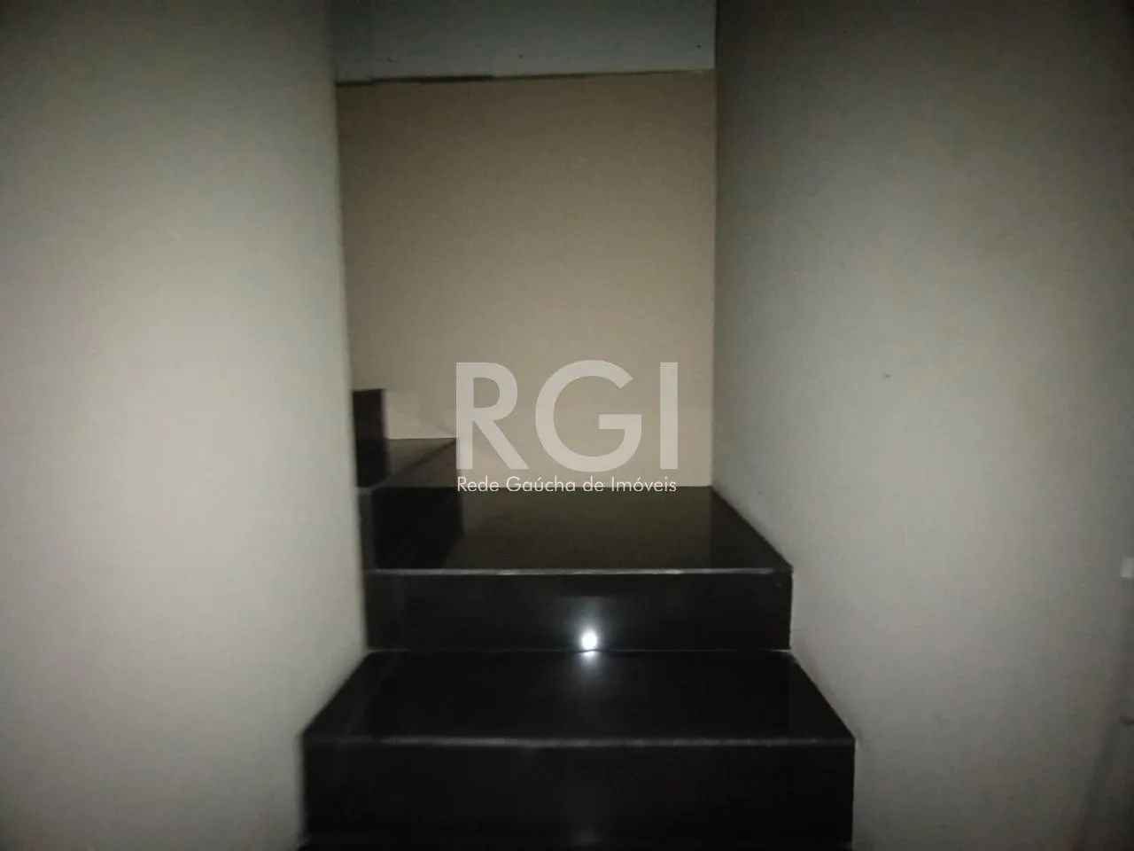 Loja comercial com 59,30m2 de área privativa no bairro Bom Fim, com mezanino, mobiliado fi - Foto 11