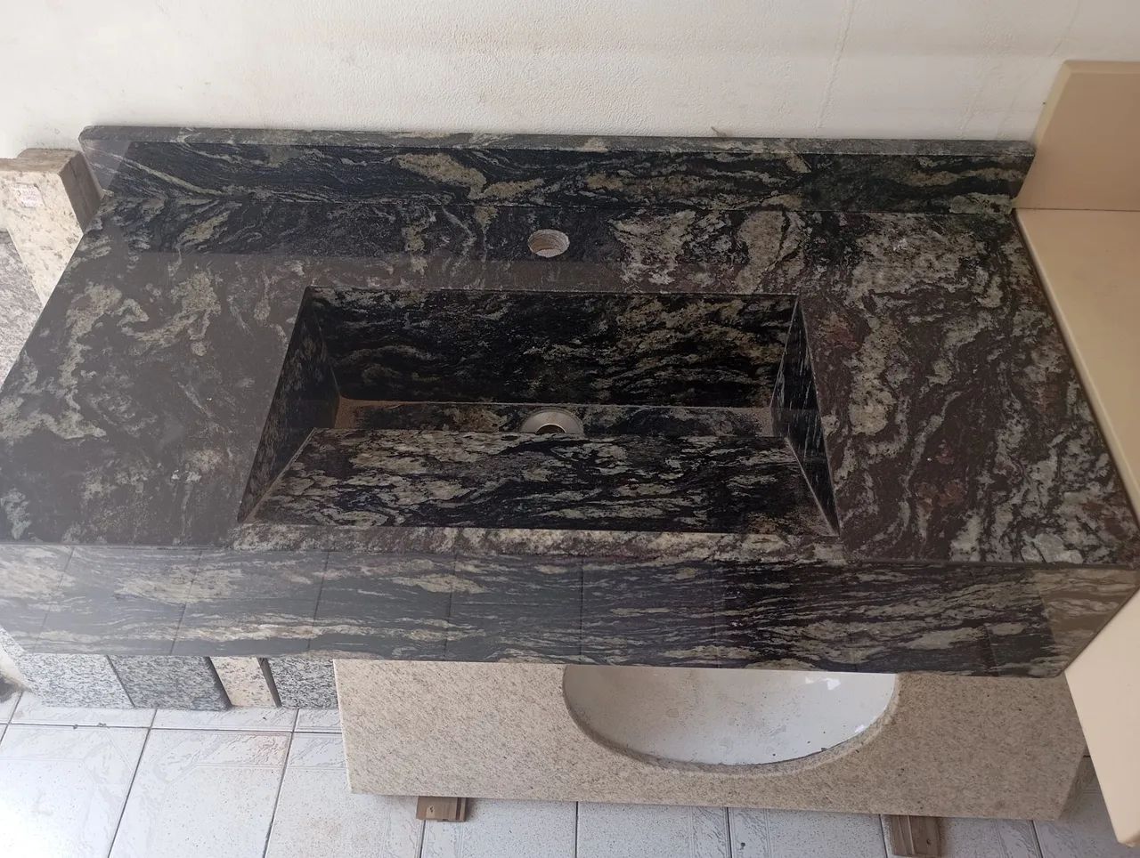 Escupida em preto indiano  - Foto 2