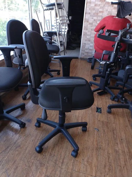 Cadeiras de Escritório Executiva NR 17  - Foto 3