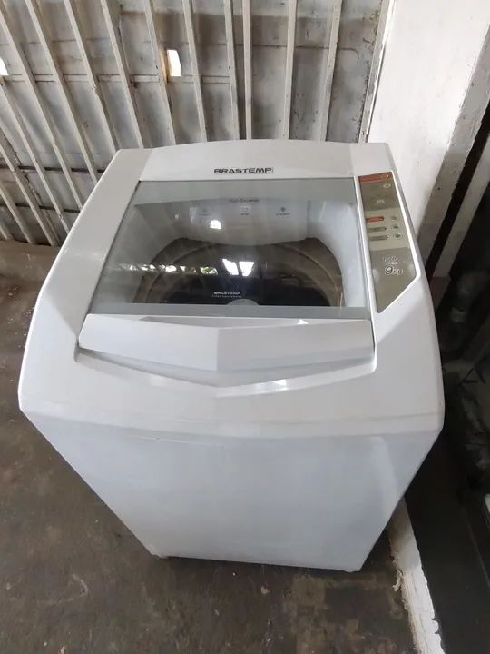 Máquina de lavar Brastemp 9 kg funcionando tudo perfeitamente