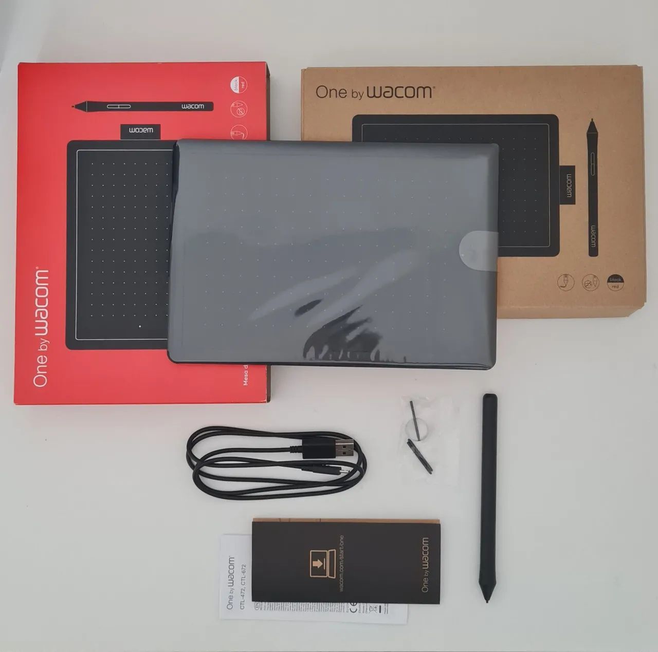 Mesa Digitalizadora One by Wacom CTL472 Pequena