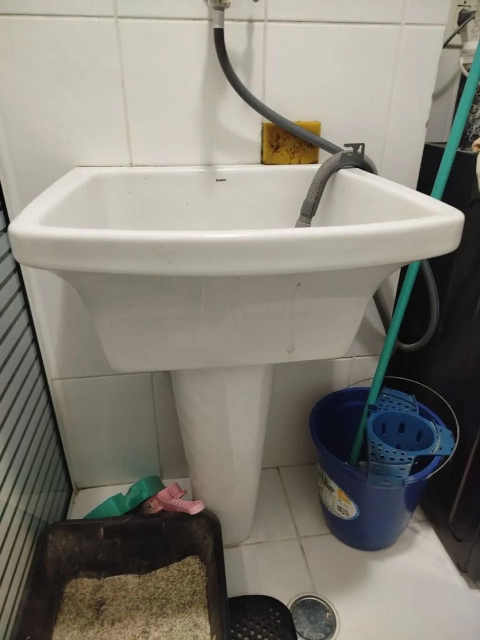 White Tower Laundry Tub64717831938049121