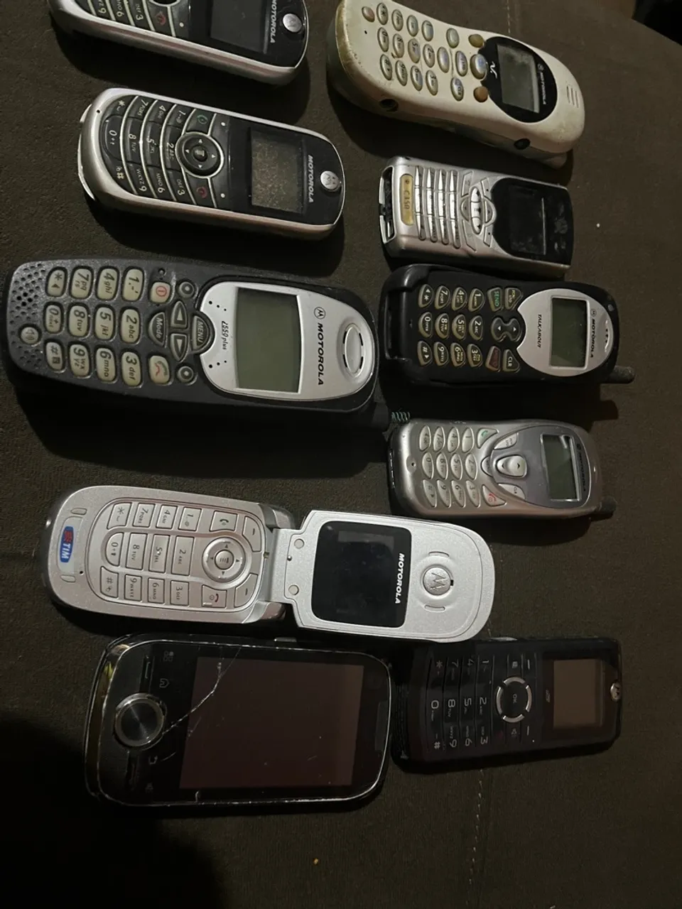Coleção de 10 celulares antigos motorola