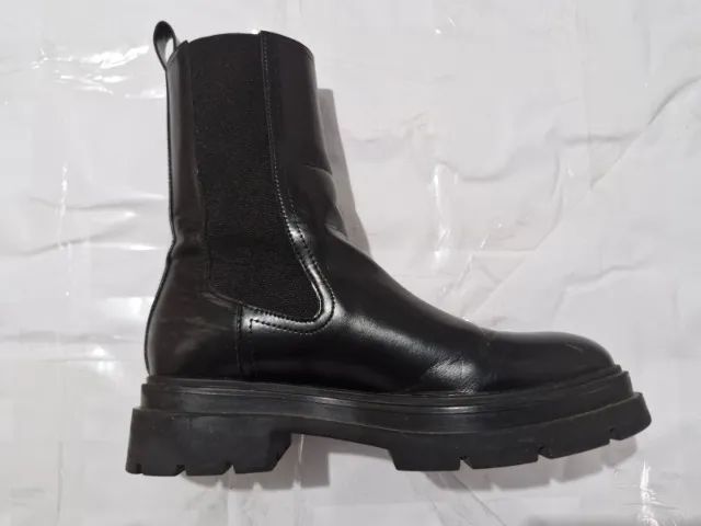 Bota Couro Tratorada Coturno Zara Original - Foto 3