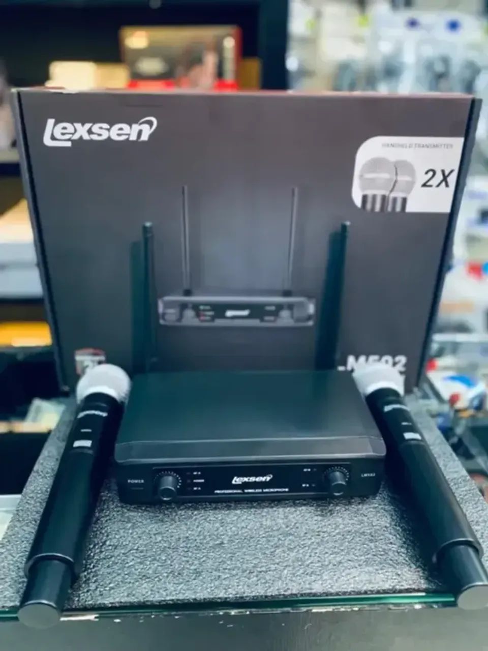Microfone Profissional Sem Fio Duplo Uhf Lexsen Lm502 648 Hz C/ ESPUMA MICROFONE BRINDE - Foto 2