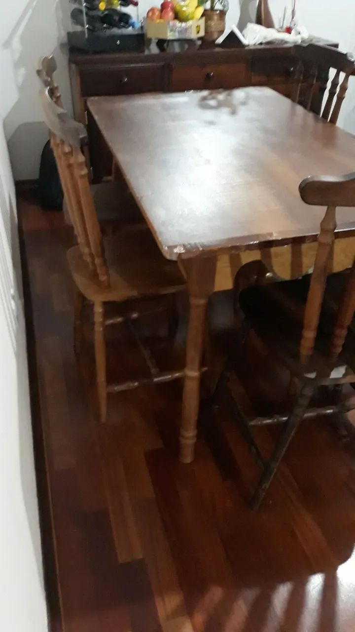 Mesa de Jantar rústica de Madeira imbuia c/6 cadeiras