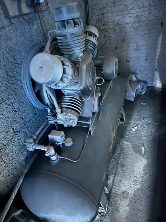 Compressor de ar usado 427l 60 pés trifásico 