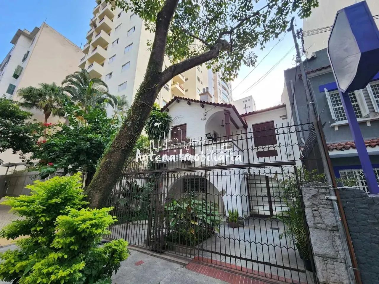 Casa com 03 dormitórios na Vila Buarque - Cód.: 12331.