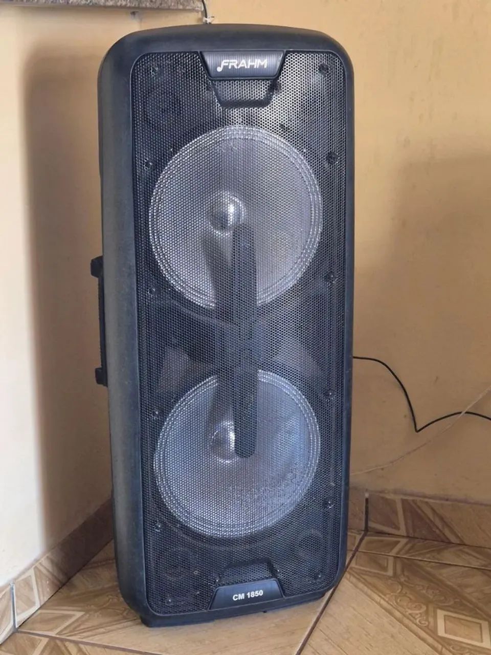 Caixa de Som Amplificada com Microfone - Foto 3