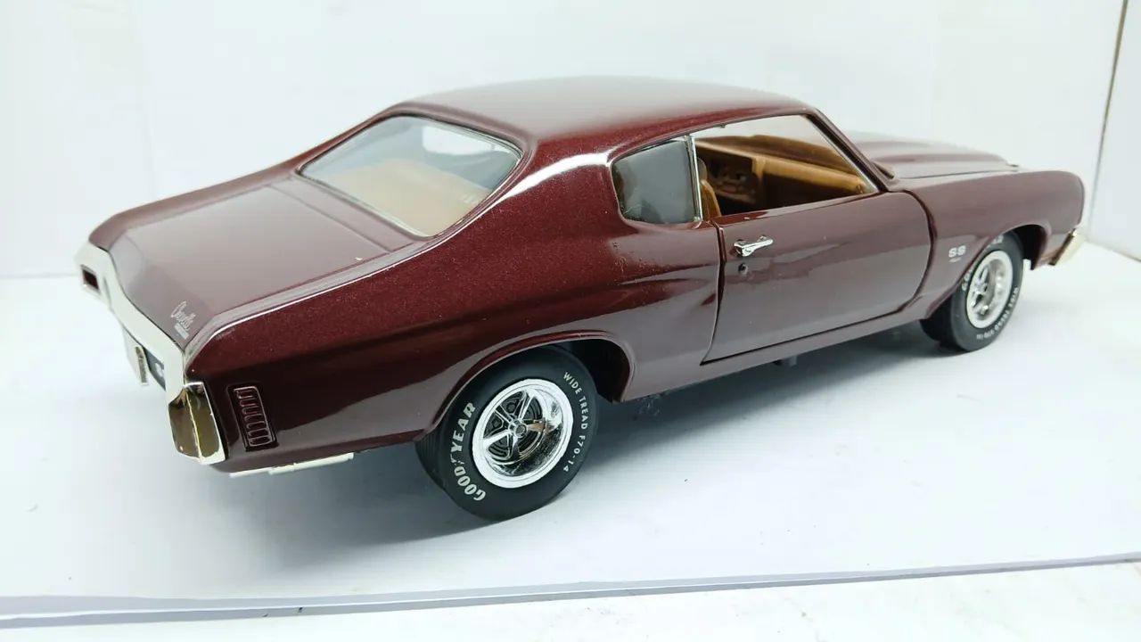 Miniatura Chevrolet Chevelle SS 1/18 - Foto 2