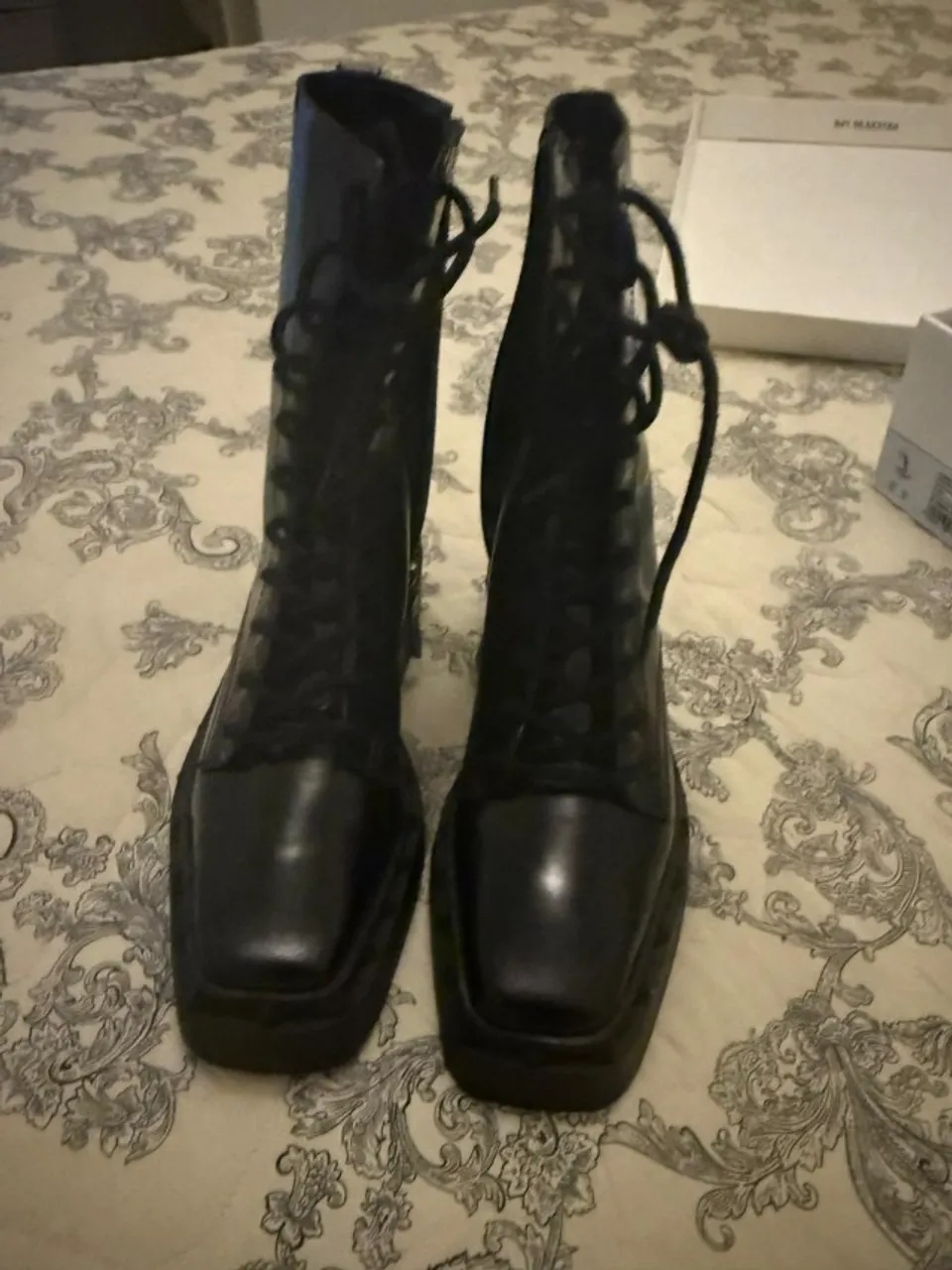 Bota verniz Schutz 35