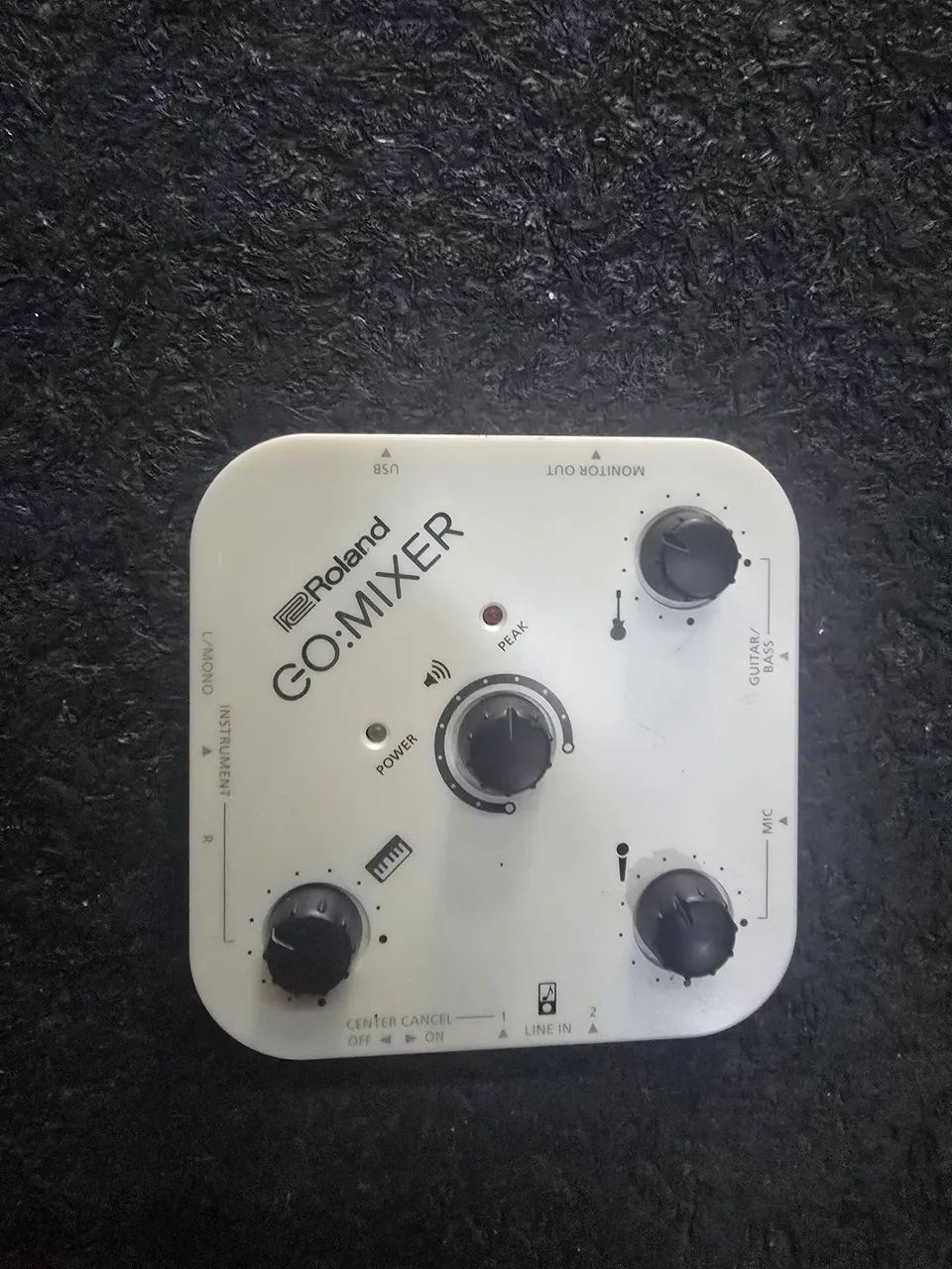 Mesa de Som Roland Go:Mixer - Compacta e Versátil