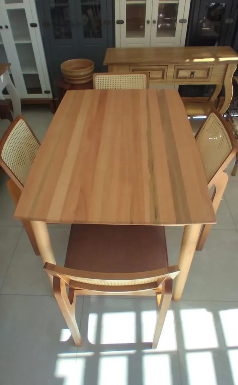 Conjunto Mesa Retangular + 4 Cadeiras - Foto 3