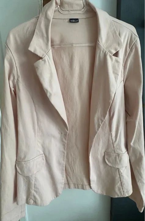 Blaser feminino rosa claro da Miroa