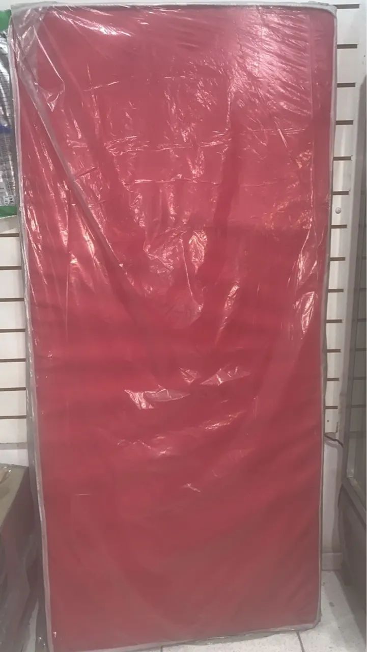 Colchao solteiro 10cm de espuma novo